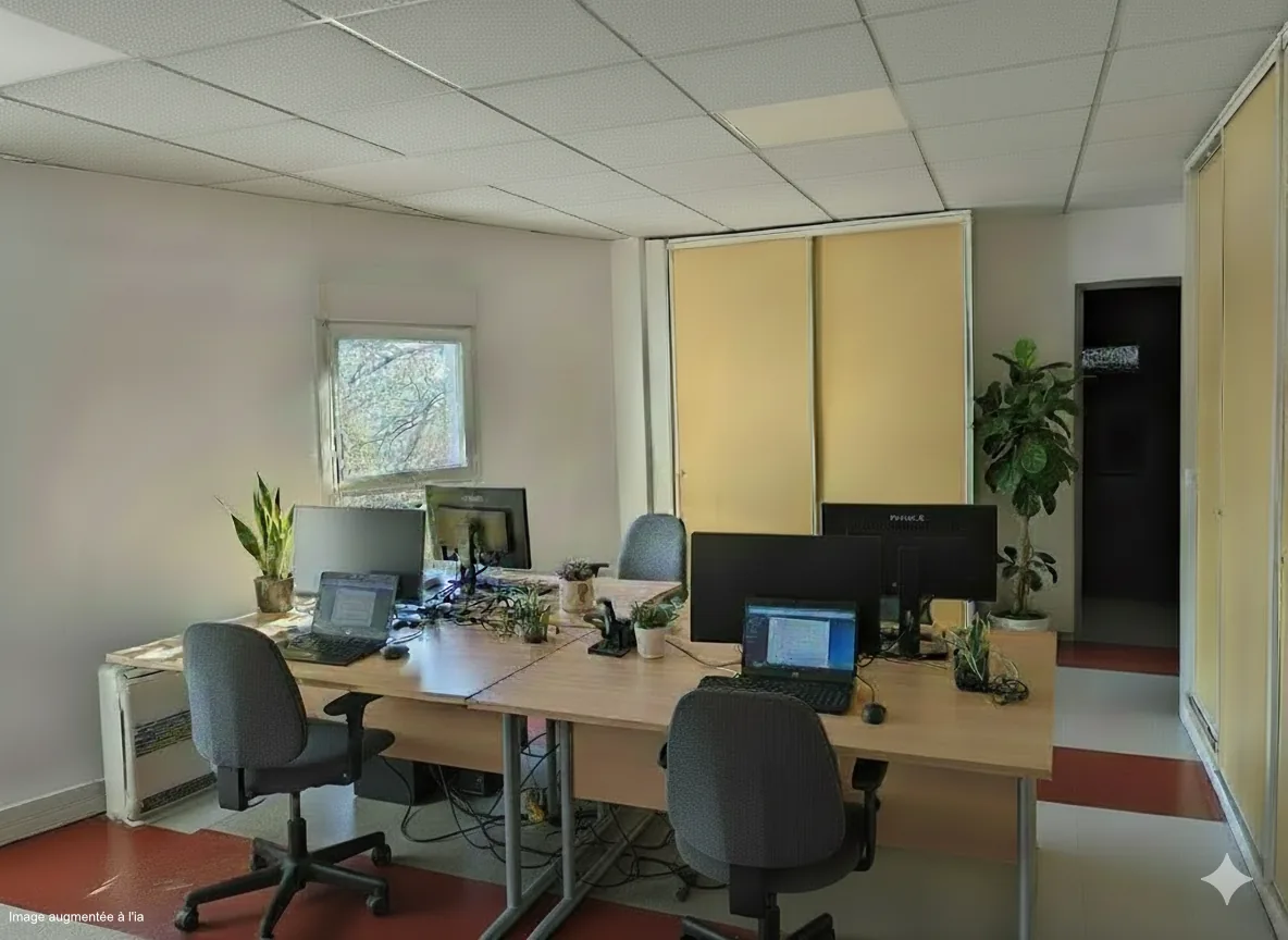 Bureaux 60 m² – R+1 – Bureau privatif de 60 m² au bâtiment Galilée, Lormont – Vue 1/2